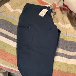 Figs Yola Skinny-Petite Length